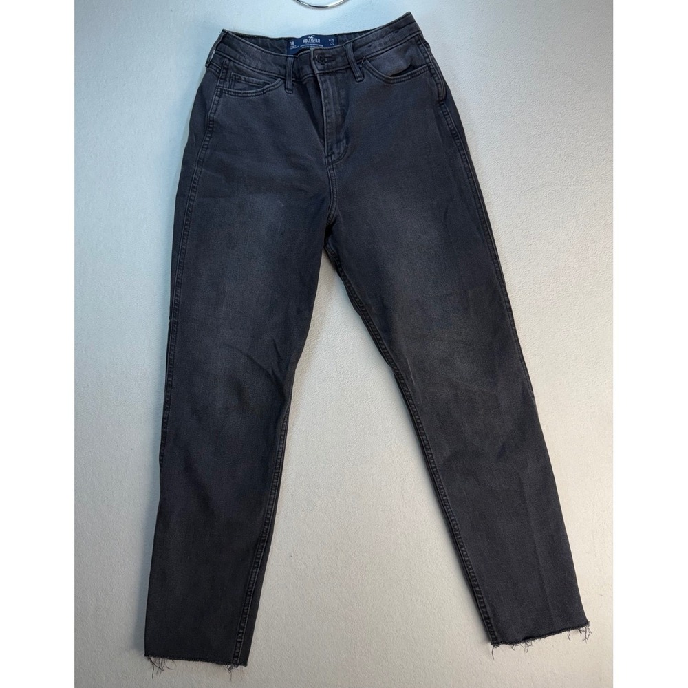 Hollister Ultra High-Rise Mom Jean Vintage Stretch Faded Black Raw Hem 1R W25 L2